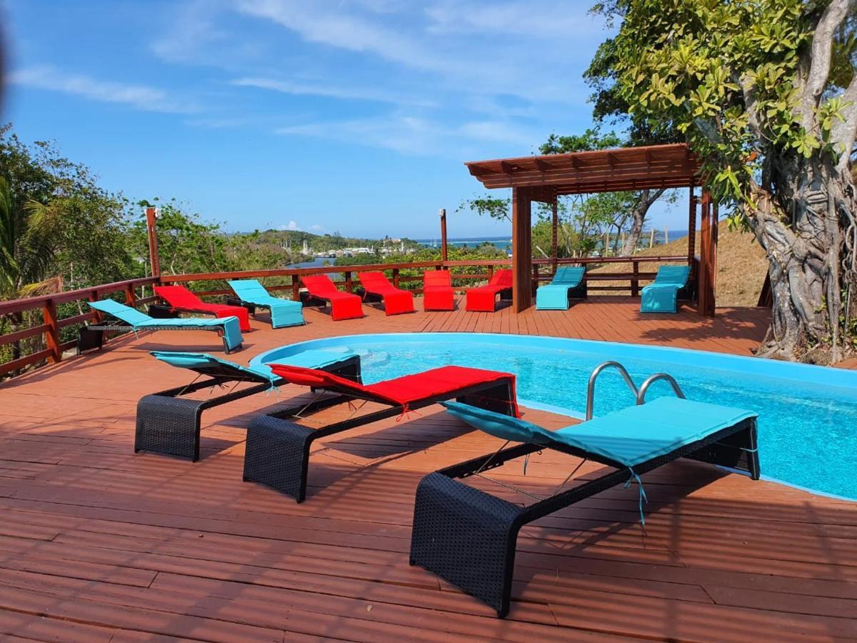 Hotel And Dive Center Roatan Yacht Club French Harbour Exterior photo